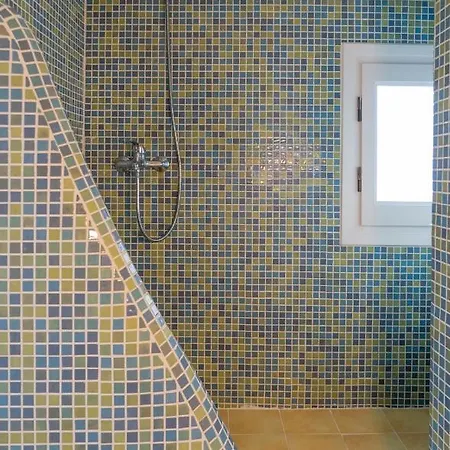 Апартаменты Almiri And Studio, Modern And Spacious *