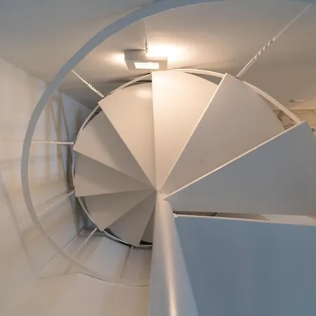 Almiri And Studio, Modern And Spacious Апартаменты Тинос