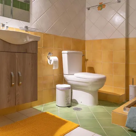 Apartman Almiri And Studio, Modern And Spacious *